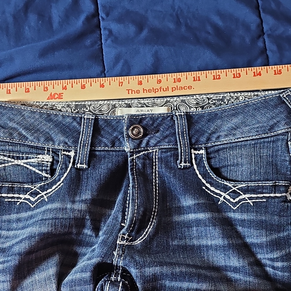 Ariat Indigo Bootcut Jeans with White Contrast Stitching - Picture 15 of 16
